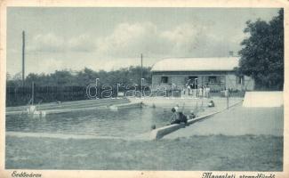 Erdőváros (Erdőkertes), Magaslati strandfürdő, fürdőzők, medence (EK)