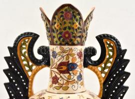 Városlődi díszváza pár, kézzel festett mázas fehércserép, jelzés nélkül, apró máz hibákkal, m: 36 cm...