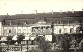 Kolozsvár, Cluj; Bánffy-palota, bank, üzletek / palace, bank, shops