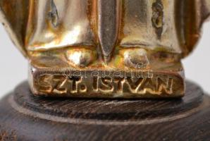 cca 1930 Szent István szobor. Ezüstözött fém, ébenfa talpon. Gács jelzéssel. Ludvig Bp. gyártói jelz...
