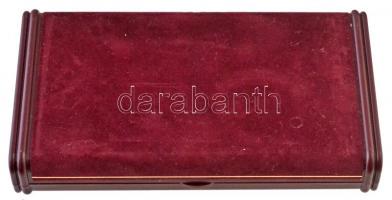 Fülöp Zoltán (1951-) 1994. "Magyar Szentek II - Szent Erzsébet" jelzett Ag emlékérem (32,4...