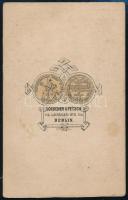 cca 1865 A gróf Königsdorff család, keményhátú fotó Loescher és Petsch műterméből, feliratozva, 9,5×...