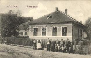 Miszlóka, Myslava; Állami elemi iskola / school + Militärpflege