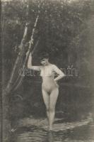 Vintage erotic nude lady (non PC) (vágott / cut)