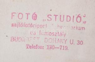 cca 1930-1940 Vegyes fotó tétel, 6 db, az egyik szakadt, 16x23 cm és 20x25 cm