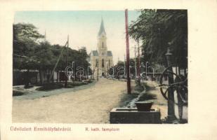 Érmihályfalva, Valea Lui Mihai; utrca, Római katolikus templom, kerekes Norton-kút / street view with Roman Catholic church and well
