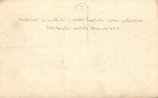 Első világháborús katonai lap, katonai sínpályán motorhajtású kocsi platóján távbeszélő műszaki bere...