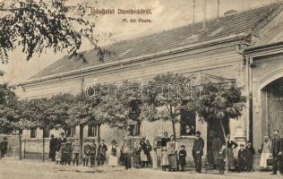 1913 Dombrád, M. kir. posta és falubeliek. Hetényi Lajos fényképész felvétele  (EK)