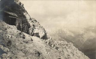 Forame, első világháborús osztrák-magyar katonák hegyi állásai az olasz fronton / WWI Austro-Hungarian K.u.K. soldiers, trenches at the Italian front, in the mountains, photo