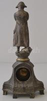 Napóleon figurás kandalló óra, spiáter, hiányos, nem működik, m:47,5 cm