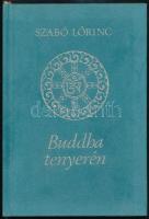 Szabó Lőrinc: Buddha tenyerén. A költő keleti tematikájú versei. Bp., 1991, Helikon. Névre szóló példány, velúrkötésben, műanyag védőborítóval, készült 2000 példányban.