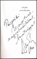 Dán Ofry: Az érem másik oldala. Tel-Aviv, 1995, Liora Books. A szerző dedikációjával. Papírkötésben,...