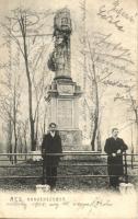 1905 Ács, Honvéd szobor (fa)