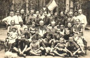 1928 Celldömölki 356. sz. Kapisztrán János cserkészcsapat csoportképe a Balozsai erdőben, ebéd után / Hungarian scout group, after lunch. Mesterházy Gyula photo