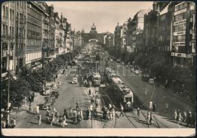 1951 Az Aranycsapat 6 tragja által aláírt és hazaküldött képeslap Prágából. A lapot a Honvéd FC csap...