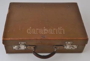 Retró férfi táska, borotválkozó készlettel, 29×40 cm