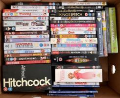 300 db műsoros DVD lemezből álló film gyűjtemény. 1960-as évektől napjainkig népszerű filmek, soroza...