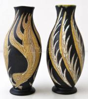 Gorka Lívia (1925-2011): Madaras váza pár (2db). Festett, mázas kerámia, jelzett, egyiken apró máz hibákkal, m:23,5 cm (2×)