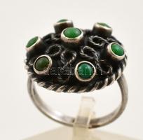 Ezüst(Ag) ékszerszett, apró kövekkel (fülbevalópár, gyűrű), méret: 54, bruttó: 21,3 g