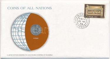 Ciprus 1977. 25m Nemzetek pénzérméi felbélyegzett borítékban, bélyegzéssel, holland nyelvű leírással T:1- Cyprus 1977. 25 Mils Coins of all Nations in envelope with stamp and stamping, with Dutch description C:AU