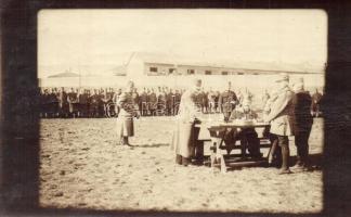 1917 Zöld csütörtök (Húsvét előtti hét csütörtöke) a fogságban / WWI K.u.k. military, Maundy Thursday in captivity. photo