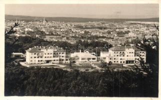 11 db RÉGI magyar városképes lap, 2 db modern lappal / 11 pre-1945 Hungarian town-view postcards, wi...