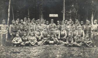 1916 Cs. és kir. 32. gyalogezred csoportképe / K.u.K. I.R. 32. Telefon-Zug / WWI Austro-Hungarian military unit, group photo (EK)