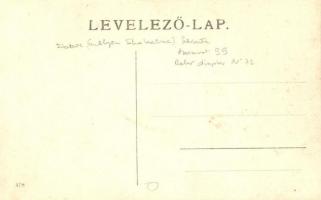 Első világháborús osztrák-magyar katonai lap. Katonák ágyúkkal és műszerekkel. Dobozon felirat "...