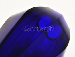 cca 1930 Moser art deco váza, jelzett, anyagában színezett, formába öntött, hibátlan, m: 15,5 cm /
...