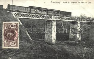Dahomey, Pont du chemin de fer au Zou / railway bridge with train over the Zou river