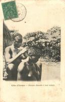 Cote dIvoire, Ivory Coast; Femmes Baoulés a leur toilette / Baoulé women doing each others hair, African folklore (fl)