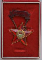 Vegyes bolha tétel: benzinlámpa, igazolvány, kitüntetések, emlékérmek, stb., érdekes anyag