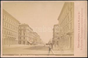 cca 1880 Budapest, Sugárút mezőutca, keményhátú fotó Klösz György műterméből, folttal, 11×16,5 cm