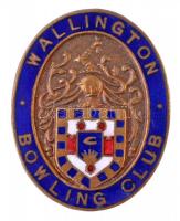 Nagy-Britannia DN Wallington Bowling Club zománcozott jelvény bowling klub jelvény (25x32mm) T:1- Great Britain ND Wallington Bowling Club enamelled badge (25x32mm) C:AU