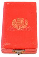 1947. "Magyar Szabadság Érdemrend" ezüst fokozata, Ag kitüntetés mellszalagon, eredeti tok...