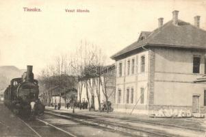 Tiszolc, Tisovec; vasútállomás és gőzmozdony. Hortinsky F. kiadása / Bahnhof / railway station and locomotive  (EK)