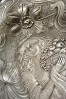 Szecessziós spiáter tál, jelzés nélkül, 35×21 cm