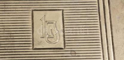Ezüst(Ag) monogramos cigarettatárca, jelzett, 7,5×8,5×1,2 cm, nettó: 81,2 g