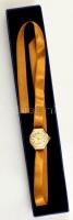 Arany (Au) 14K Edwin női óra, másodpercmutatóval, jelzett, működik, tokon kis sérüléssel, d: 2,2 cm,...