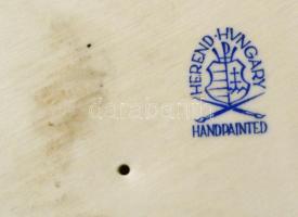 Herendi Déryné, kézzel festett, jelzett, apró kopásnyomokkal, m: 21,5 cm