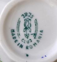 Román porcelán likőrös poharak, 6 db, kézzel festett, jelzett, egészen apró lepattanással, m: 4 cm