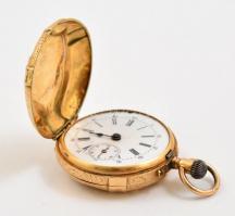 14K arany zsebóra pajzsos díszítéssel. Működő, de tisztításra szoruló szerkezettel. Üveg nélkül  / 1...