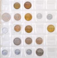 ~206db-os vegyes külföldi fémpénz tétel albumban, közte Dél-Korea, Észak-Korea, Luxemburg, Macedónia...