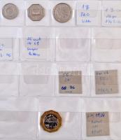 ~206db-os vegyes külföldi fémpénz tétel albumban, közte Dél-Korea, Észak-Korea, Luxemburg, Macedónia...