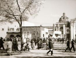 cca 1925 és 1968 között Budapesten készült városképek, látképek, épületfotók, éjszakai felvételek, s...