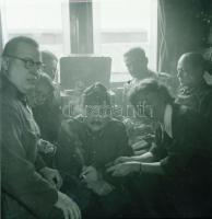 1942 Thöresz Dezső (1902-1963) békéscsabai gyógyszerész és fotóművész szolgálatot teljesített egy se...