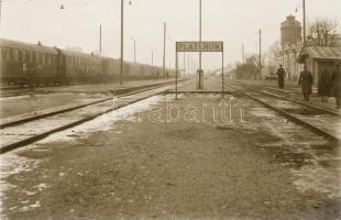 1942 Thöresz Dezső (1902-1963) békéscsabai gyógyszerész és fotóművész szolgálatot teljesített egy se...