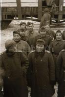 1942 Thöresz Dezső (1902-1963) békéscsabai gyógyszerész és fotóművész szolgálatot teljesített egy se...