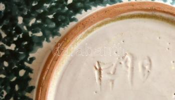 Jelzett retro falitál, kézzel festett, mázas kerámia, jó állapotban, d:28,5 cm