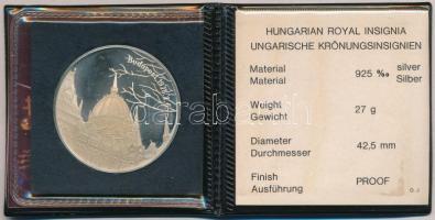 Fülöp Zoltán (1951-) 1978. "Koronázási jelvények" Ag emlékérem plasztiktokban tanúsítvánny...